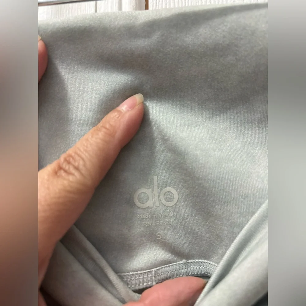 Alo Size Small Air Lift Leggings Light Green/Gray